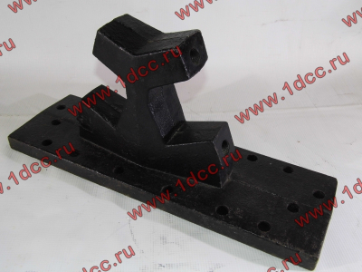 Кронштейн крепления V-образных тяг к раме левый H HOWO (ХОВО) AZ9625520358 фото 1 Екатеринбург